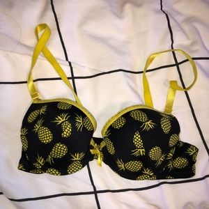 Bra 32A